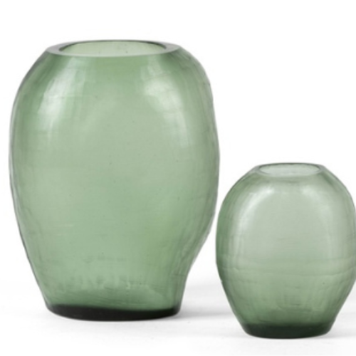 Vase en verre organique soufflé à la bouche – Coloris vert